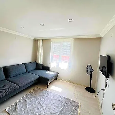 Kueltuer Mahallesi Esyali Apartament Antalya