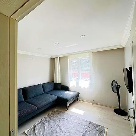 Kueltuer Mahallesi Esyali * Antalya